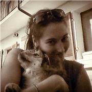 studentessa di fisioterapia impartisce lezioni di inglese, biologia, chimica, matematica, fisica, francese e spagnolo